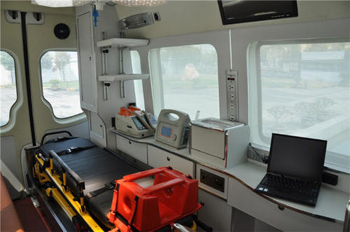 连云港救护车内部